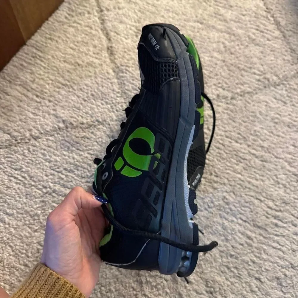 Pearl-izumi Men's Black and Navy Trainers